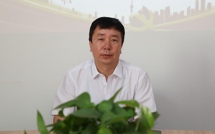 聂矿长讲党课.jpg
